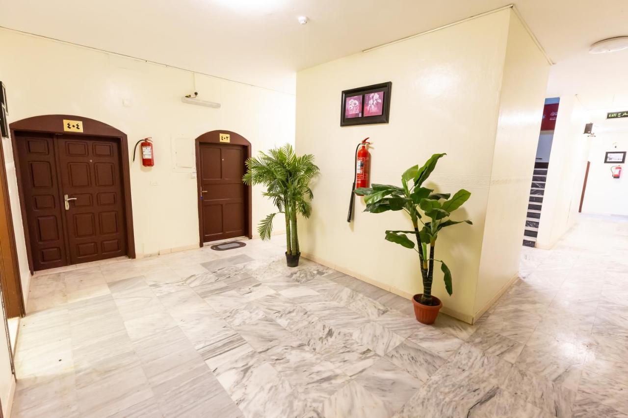 العييري للوحدات السكنية المفروشة الباحة 2 Al Bahah Exterior photo